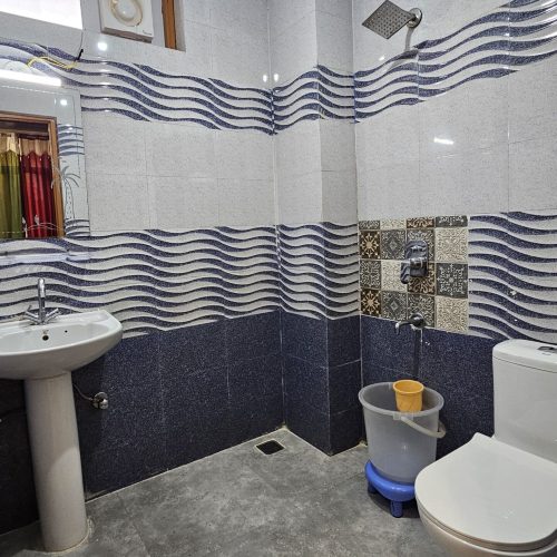 Deluxe Room Bathroom